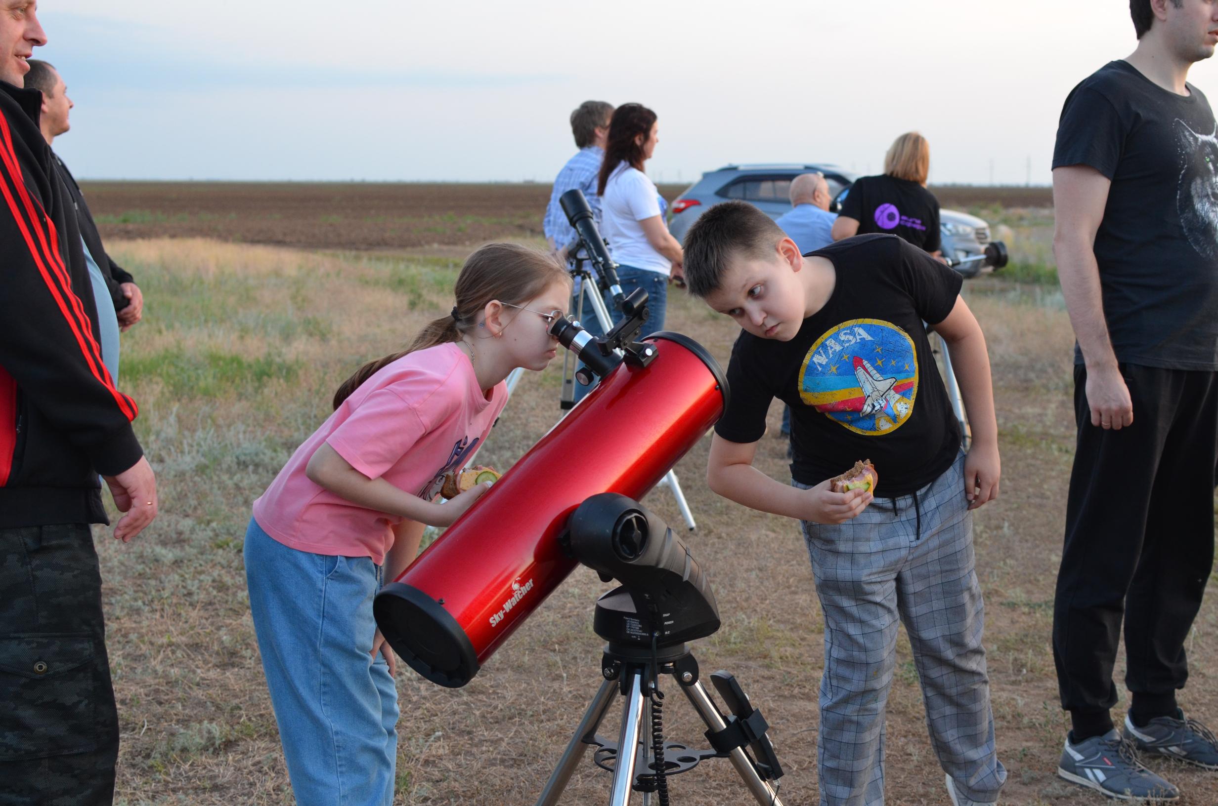 Выезд учащимся. Юный астроном. Кружок астрономии в Костроме. Кружок учеников. Астрономический наблюдательный пункт Амурская область.